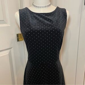 Elegant Black Sleeveless Dress